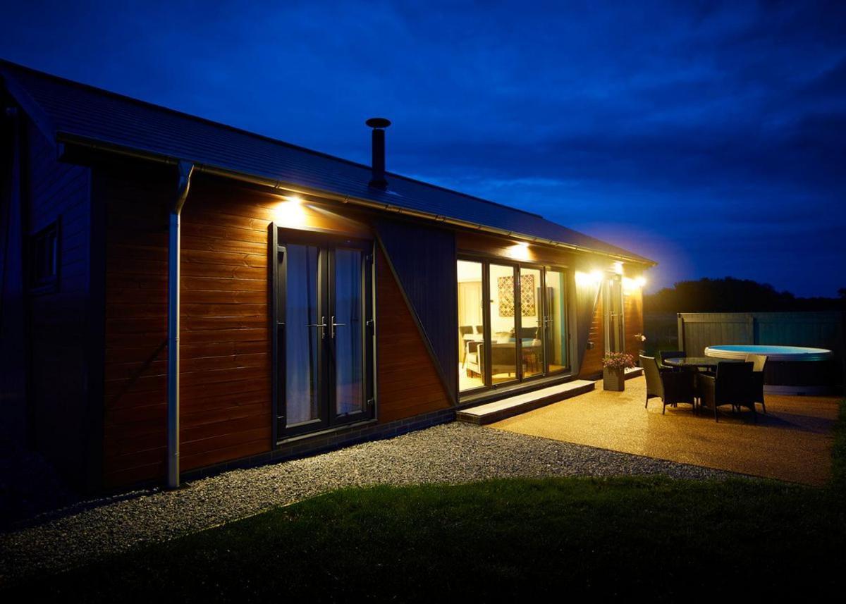 North Star Sanctum Hotell Garton Exteriör bild