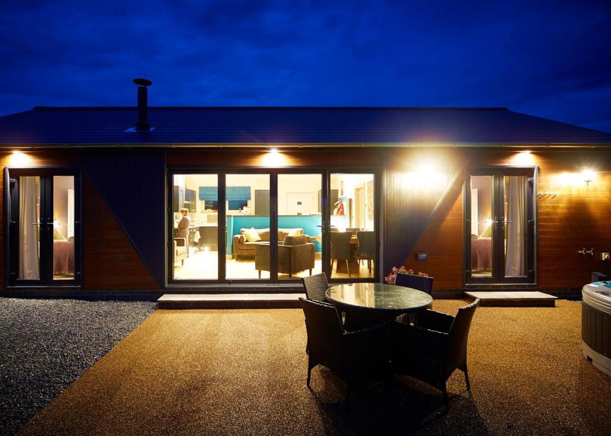 North Star Sanctum Hotell Garton Exteriör bild